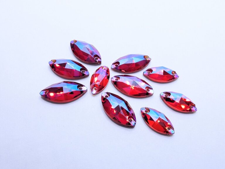 Navette Sew-On Stones - Astella LIGHT SIAM AB