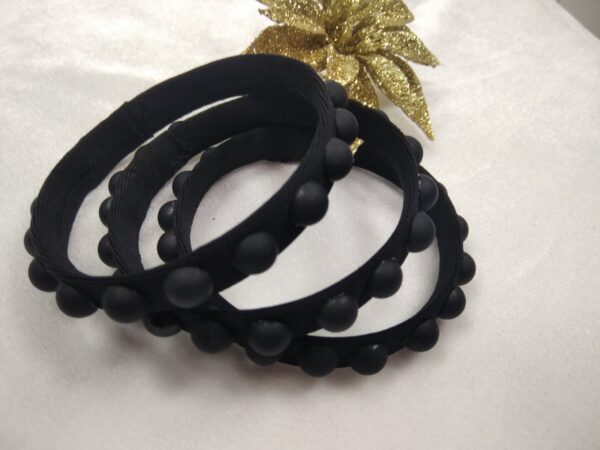 Bracelets Color Black