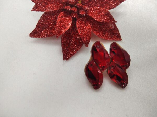 Earrings Diamond Leaf Color Red