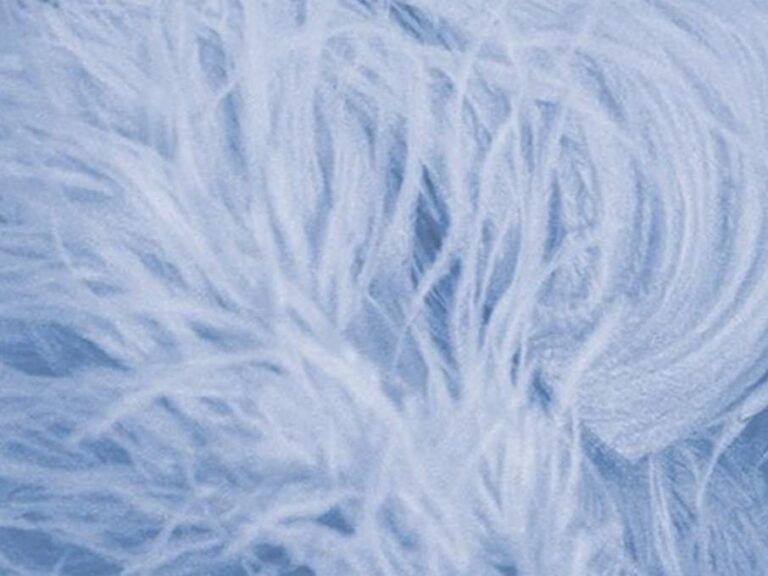 Pure Ostrich Feather Boa Lux 6 Ply BLUEBELL