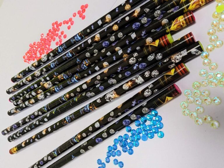 Supersticky Wax Pencil For Catching Lime Rhinestones