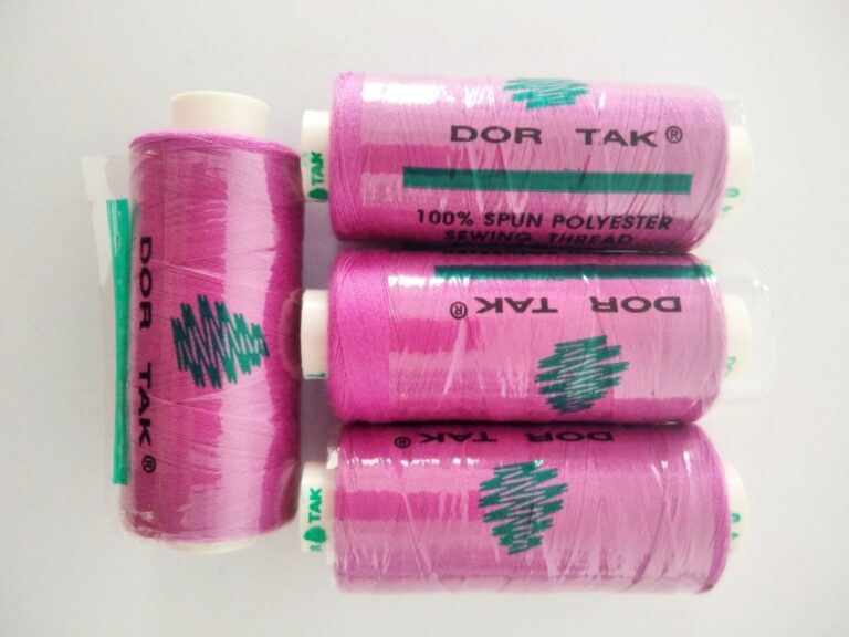 Threads ELECTRIC PINK