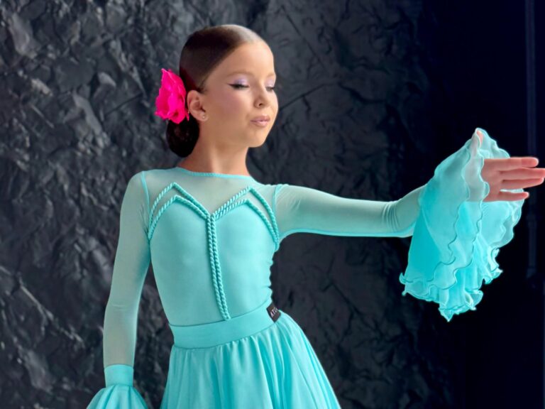 Juvenile Dress In Colour Aqua 2 Skirts