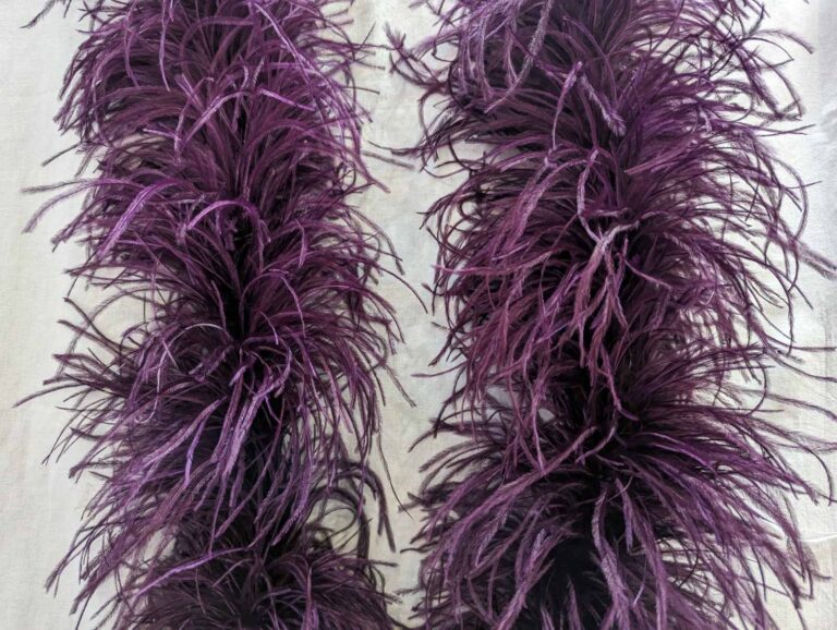 Ostrich Feather Boa Lux 5 Ply PLUM