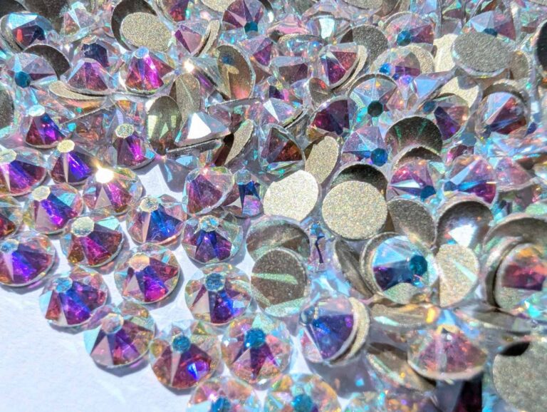 Crystals Lux Xirius 2088 16 Facets WHITE/SILVER