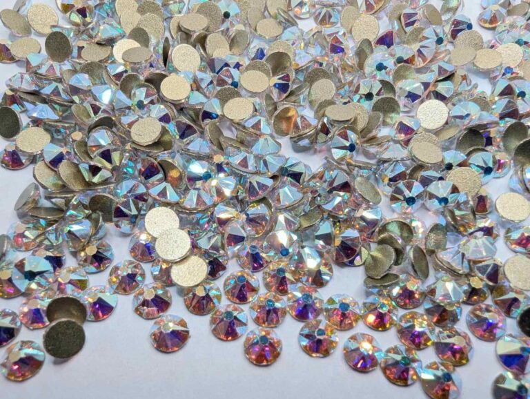 Crystals Lux Xirius 2088 16 Facets WHITE/SILVER