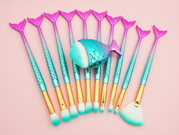 Set Of Brushes For Makeup Purple-Green Fish Tail Makeup Brush Set 11