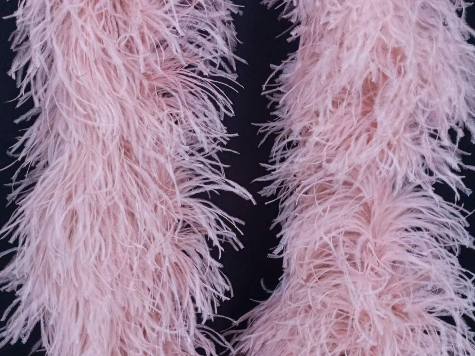 Ostrich Feather Boa Lux 5 Ply